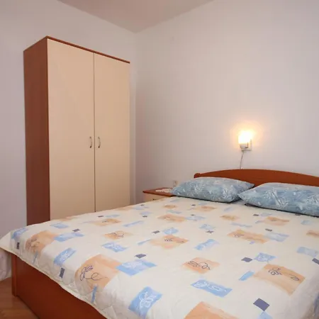 Apartment 6452a *