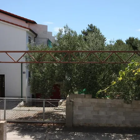 6452a Apartment